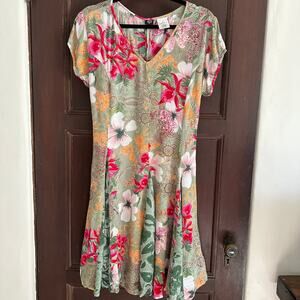 BILA of California | Floral Short Sleeve Tie Back Dress | Size Medium